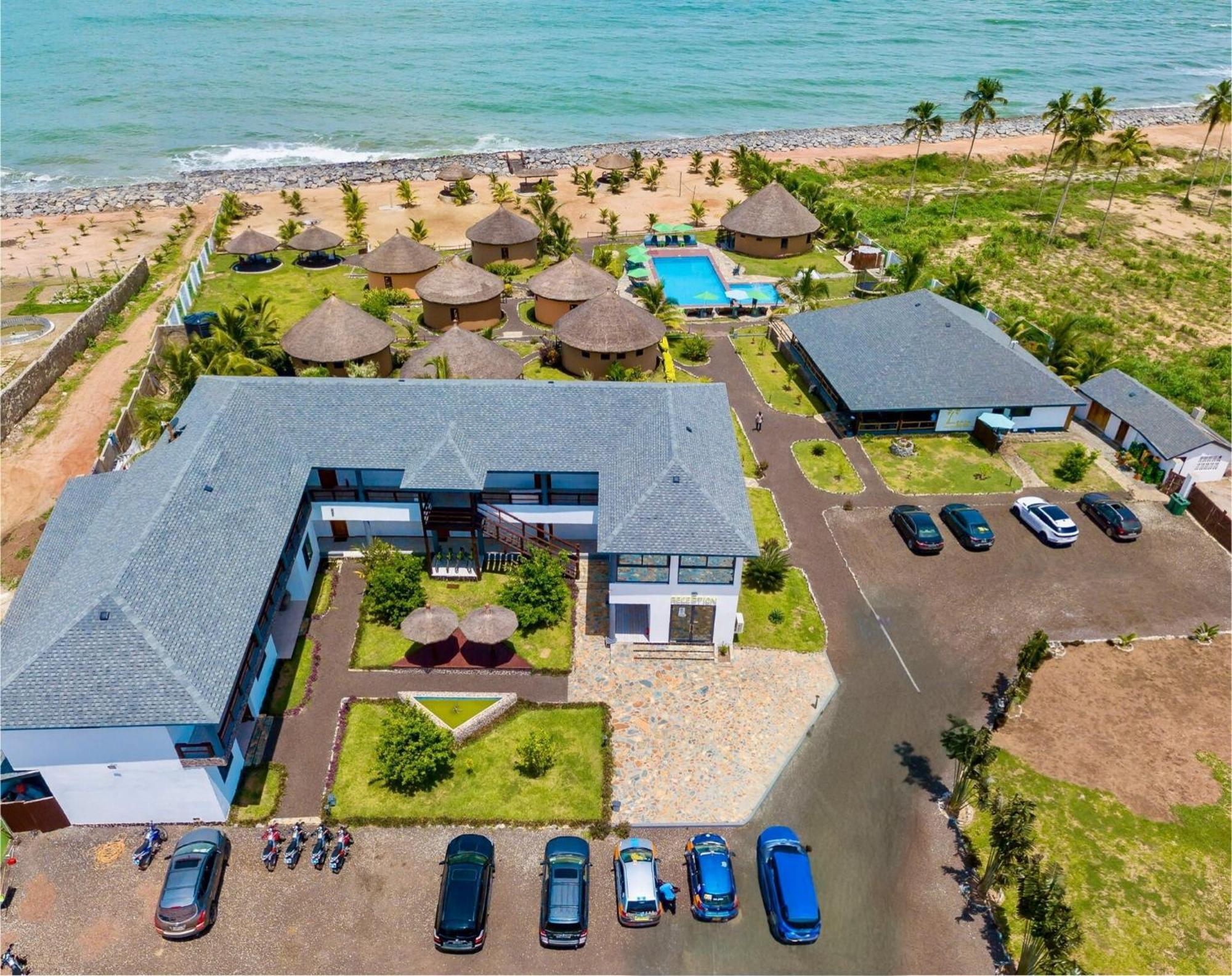 Lemon Beach Resort Elmina Esterno foto